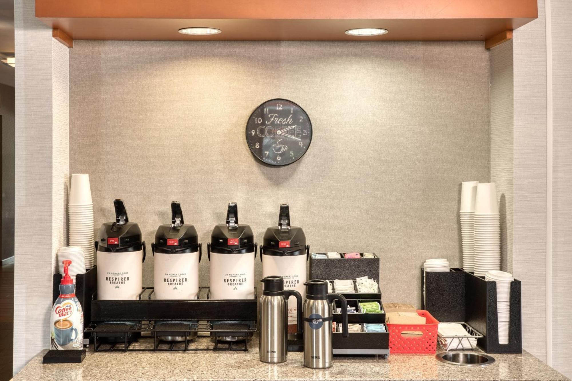 Towneplace Suites By Marriott Бельвиль Экстерьер фото